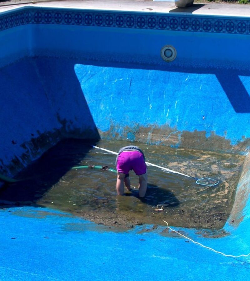 Regular Pool Maintenance | Pool Surface Cleaning in Lafayette, LA | Aquarius Poolz